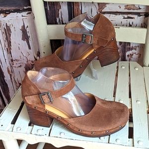 Corks heel sandals